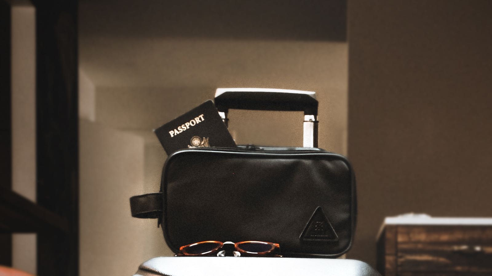 Black Friday & Cyber Monday Means Gifts From Roark