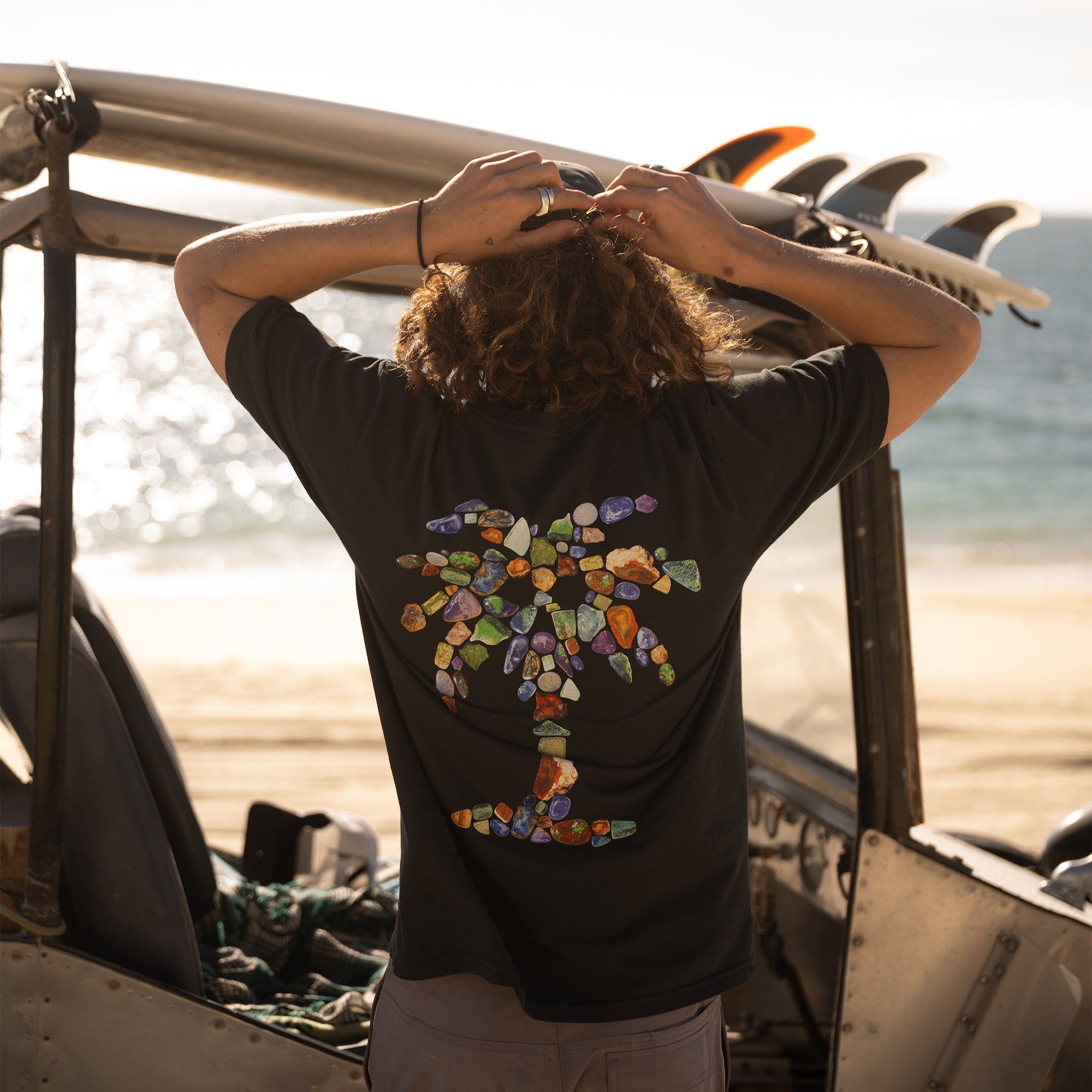 Opal_palm_Premium_Tee_SU25_BLK_3.jpg